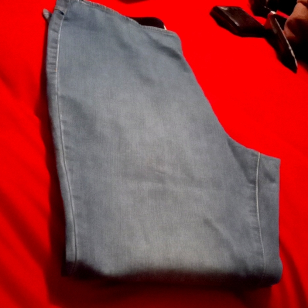 Pull up jeans